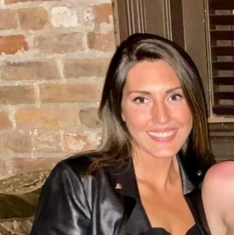 Meet your Posher, Alexandra